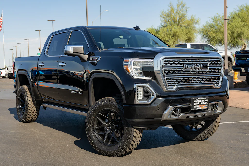 View build 6 Inch Lifted 2021 GMC Sierra 1500 4WD | Rough Country