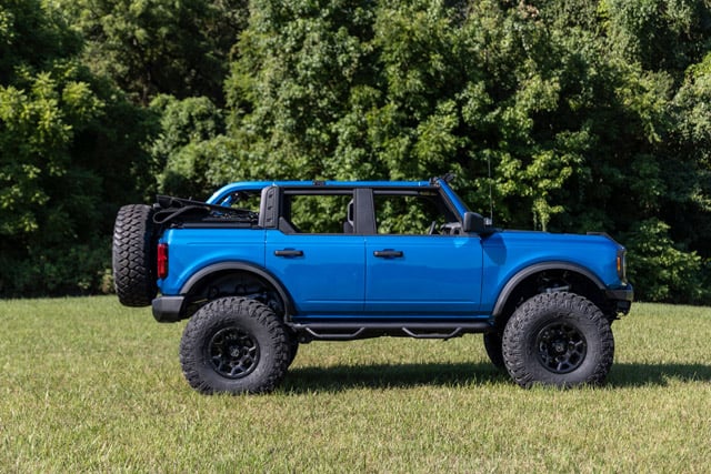 Ford Bronco, 7-Inch Lift