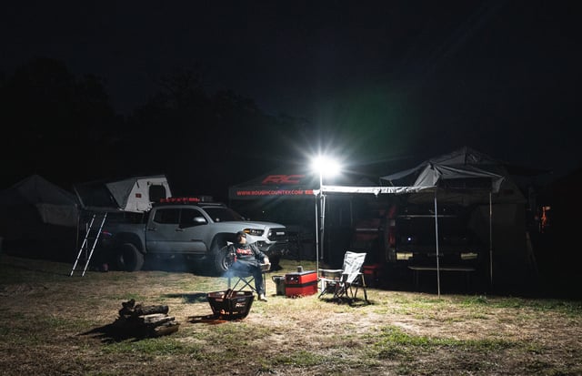 LED camp light